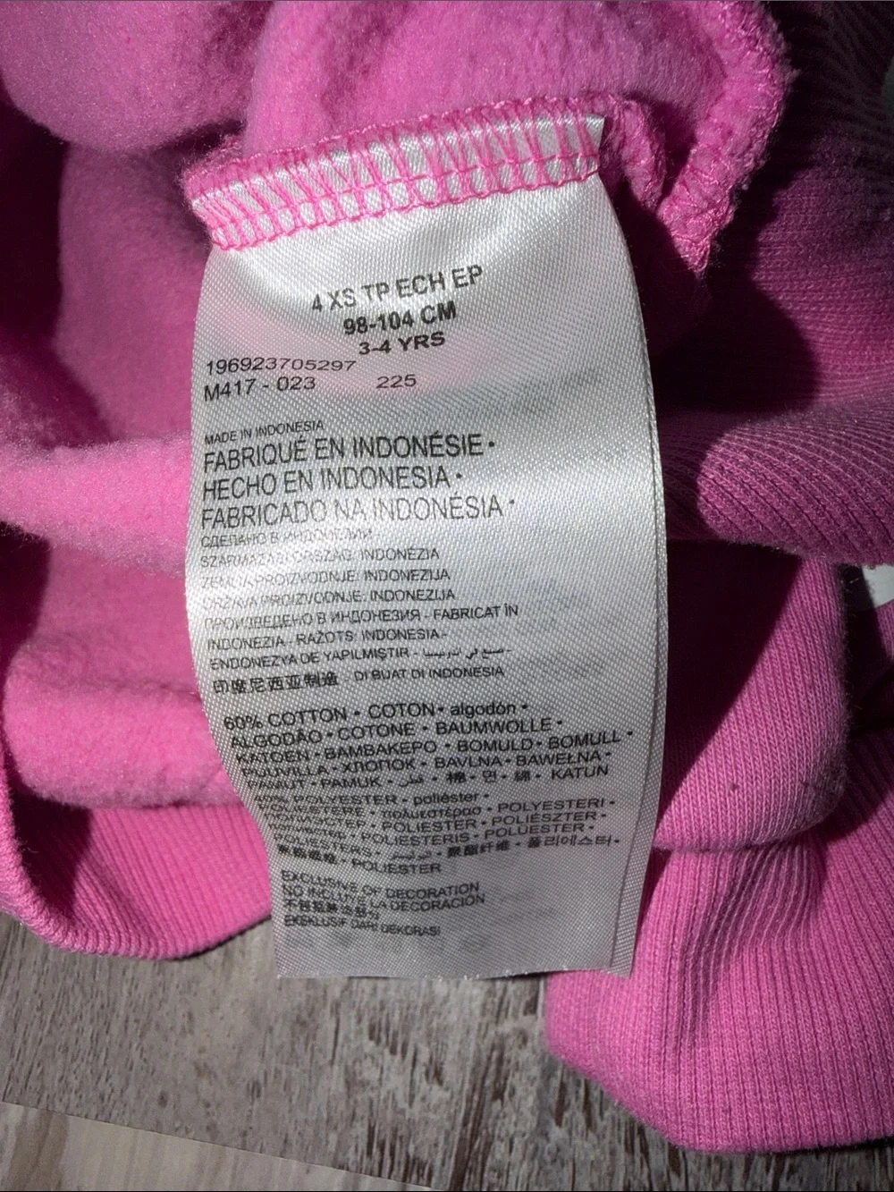 Nike Kids Crewneck Sweatshirts in Pink and White